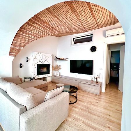 L'Arco Sul Lago • Gold Apartment Castro  Eksteriør billede