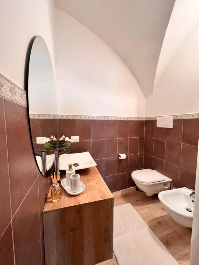 L'Arco Sul Lago • Gold Apartment Castro  Eksteriør billede