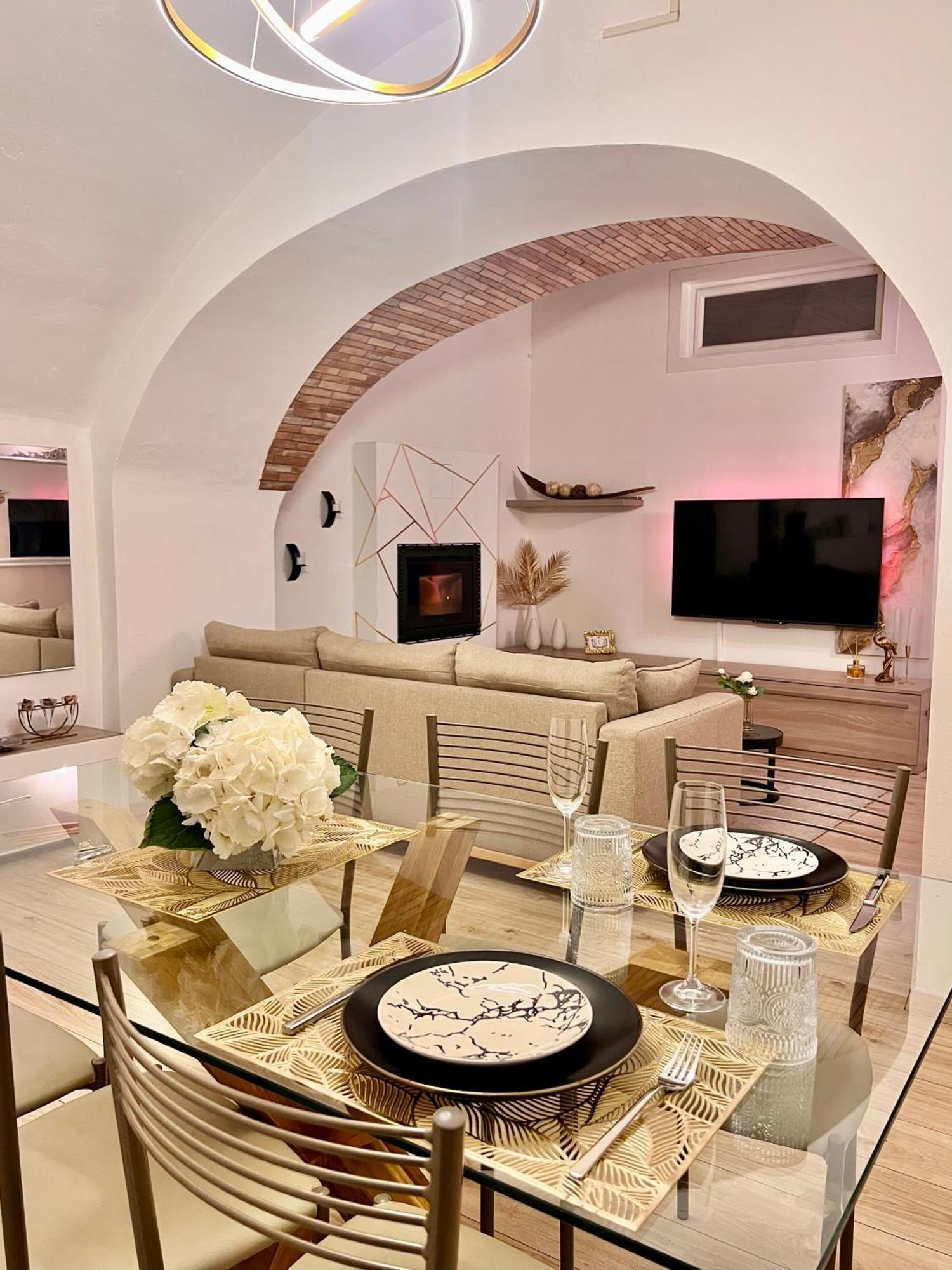 L'Arco Sul Lago • Gold Apartment Castro  Eksteriør billede